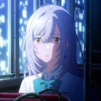 杨絮着火引燃民房 村民集体救火
